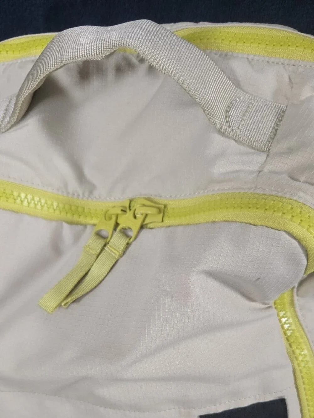 LULULEMON Green/Yellow Everyday Backpack 2.0 23L *DISCONTINUED* From 2022